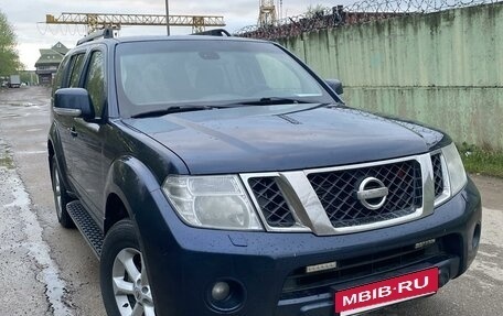 Nissan Pathfinder, 2011 год, 1 550 000 рублей, 2 фотография