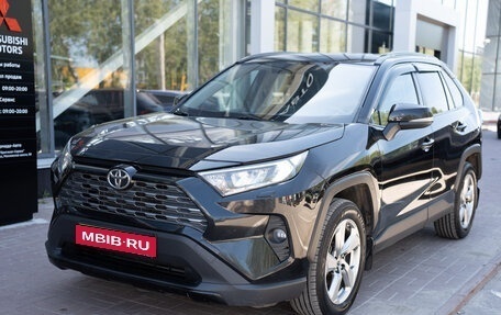 Toyota RAV4, 2019 год, 2 695 000 рублей, 1 фотография