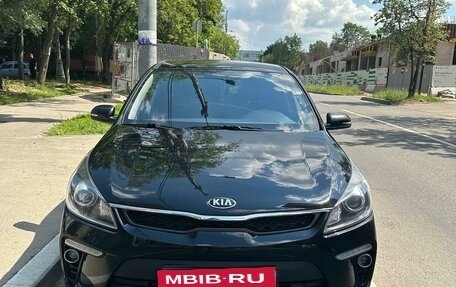 KIA Rio IV, 2018 год, 1 900 000 рублей, 1 фотография