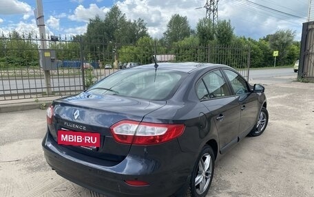 Renault Fluence I, 2012 год, 850 000 рублей, 3 фотография