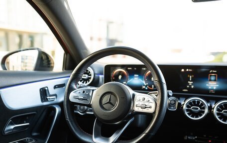 Mercedes-Benz A-Класс, 2019 год, 2 950 000 рублей, 19 фотография