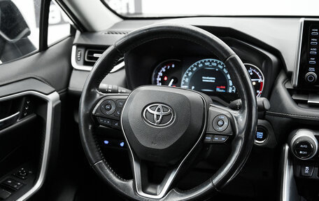 Toyota RAV4, 2021 год, 3 560 000 рублей, 14 фотография