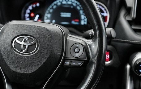 Toyota RAV4, 2021 год, 3 560 000 рублей, 13 фотография