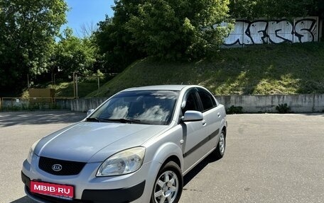 KIA Rio II, 2009 год, 585 000 рублей, 1 фотография