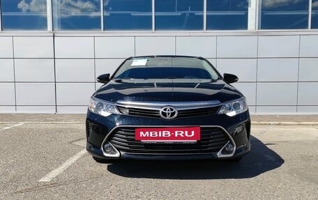 Toyota Camry, 2016 год, 2 100 000 рублей, 2 фотография