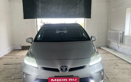 Toyota Prius, 2013 год, 1 400 000 рублей, 3 фотография