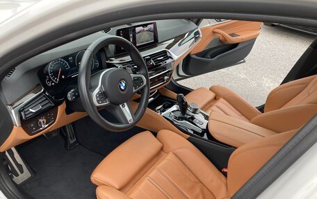 BMW 5 серия, 2018 год, 3 900 000 рублей, 8 фотография