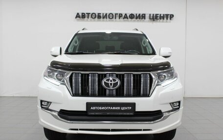 Toyota Land Cruiser Prado 150 рестайлинг 2, 2018 год, 5 190 000 рублей, 2 фотография