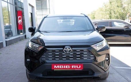 Toyota RAV4, 2019 год, 2 695 000 рублей, 8 фотография