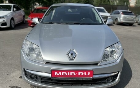 Renault Laguna III рестайлинг, 2008 год, 505 505 рублей, 2 фотография