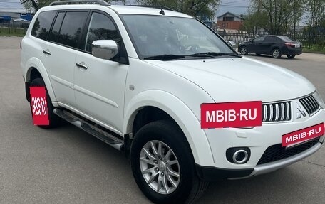 Mitsubishi Pajero Sport II рестайлинг, 2013 год, 1 950 000 рублей, 2 фотография