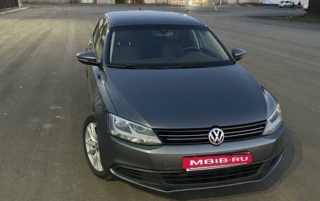 Volkswagen Jetta VI, 2012 год, 1 020 000 рублей, 4 фотография