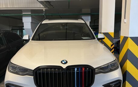 BMW X7, 2021 год, 11 700 000 рублей, 2 фотография