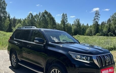 Toyota Land Cruiser Prado 150 рестайлинг 2, 2018 год, 5 330 000 рублей, 2 фотография