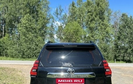 Toyota Land Cruiser Prado 150 рестайлинг 2, 2018 год, 5 330 000 рублей, 6 фотография