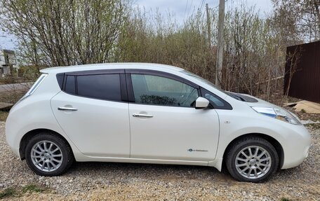 Nissan Leaf I, 2016 год, 930 000 рублей, 4 фотография