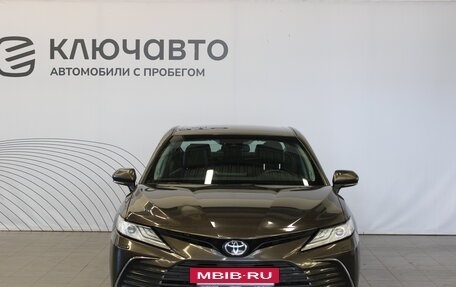 Toyota Camry, 2021 год, 3 495 000 рублей, 2 фотография