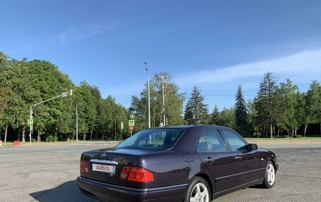 Mercedes-Benz E-Класс, 1998 год, 580 000 рублей, 8 фотография