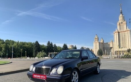 Mercedes-Benz E-Класс, 1998 год, 580 000 рублей, 2 фотография