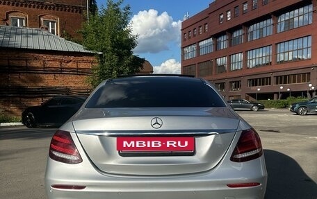 Mercedes-Benz E-Класс, 2016 год, 3 490 000 рублей, 4 фотография
