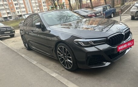 BMW 5 серия, 2017 год, 4 200 000 рублей, 4 фотография