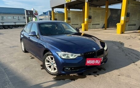 BMW 3 серия, 2018 год, 2 350 000 рублей, 3 фотография