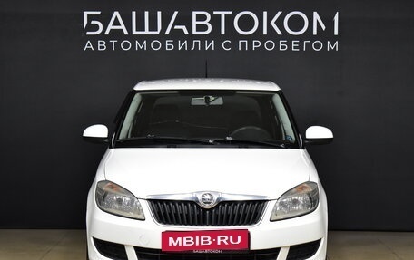 Skoda Fabia II, 2013 год, 740 000 рублей, 3 фотография