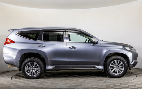 Mitsubishi Pajero Sport III рестайлинг, 2018 год, 2 999 000 рублей, 4 фотография