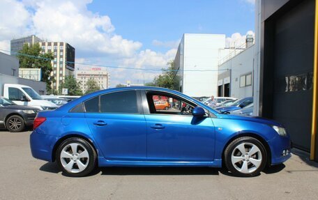 Chevrolet Cruze II, 2011 год, 699 000 рублей, 4 фотография