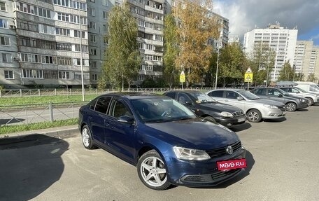 Volkswagen Jetta VI, 2011 год, 725 000 рублей, 4 фотография