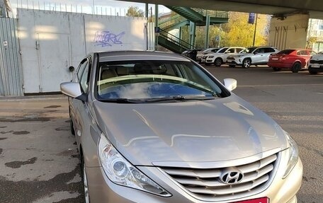 Hyundai Sonata VI, 2012 год, 1 300 000 рублей, 2 фотография