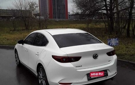 Mazda 3, 2021 год, 1 950 000 рублей, 3 фотография