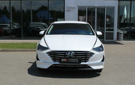 Hyundai Sonata VIII, 2020 год, 2 650 000 рублей, 2 фотография