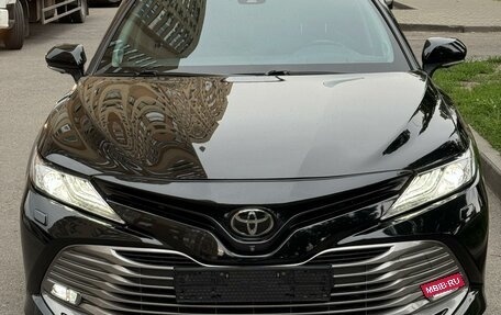 Toyota Camry, 2020 год, 3 750 000 рублей, 2 фотография