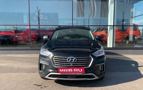 Hyundai Santa Fe III рестайлинг, 2018 год, 2 395 000 рублей, 2 фотография