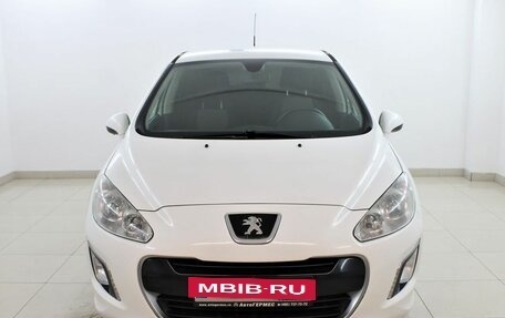 Peugeot 308 II, 2011 год, 585 000 рублей, 2 фотография