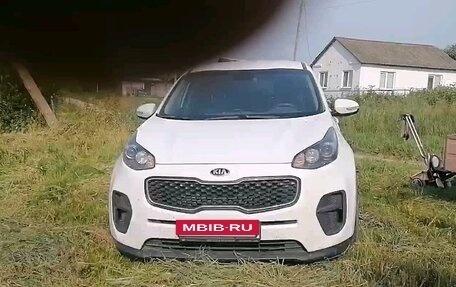 KIA Sportage IV рестайлинг, 2018 год, 2 000 000 рублей, 3 фотография