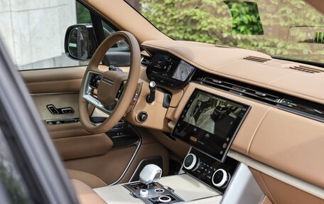 Land Rover Range Rover IV рестайлинг, 2024 год, 16 324 000 рублей, 11 фотография