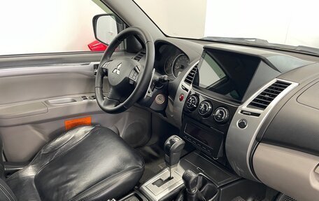 Mitsubishi Pajero Sport II рестайлинг, 2011 год, 1 600 000 рублей, 17 фотография