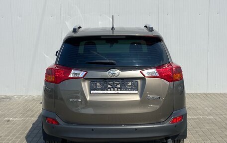 Toyota RAV4, 2013 год, 1 880 000 рублей, 6 фотография