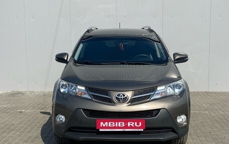 Toyota RAV4, 2013 год, 1 880 000 рублей, 2 фотография