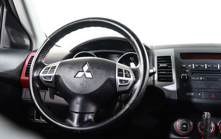 Mitsubishi Outlander III рестайлинг 3, 2011 год, 1 135 000 рублей, 14 фотография