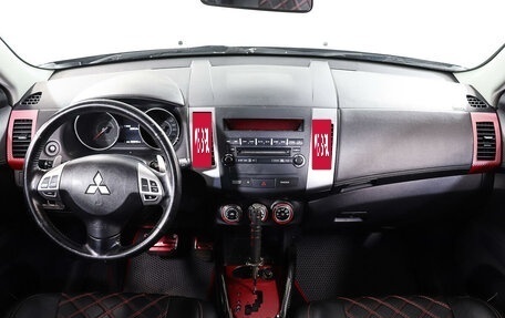 Mitsubishi Outlander III рестайлинг 3, 2011 год, 1 135 000 рублей, 12 фотография