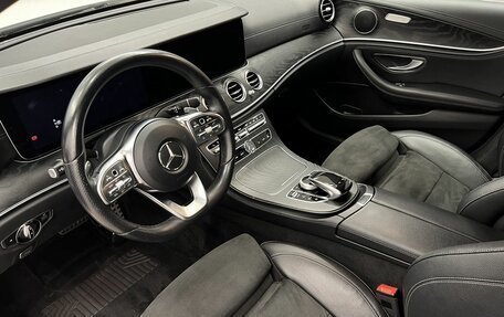 Mercedes-Benz E-Класс, 2018 год, 3 450 000 рублей, 7 фотография