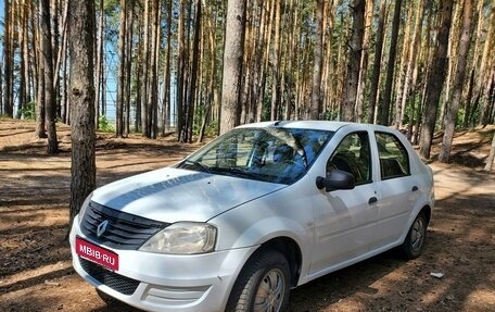 Renault Logan I, 2015 год, 330 000 рублей, 4 фотография