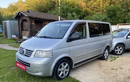 Volkswagen Multivan T5, 2008 год, 1 600 000 рублей, 3 фотография