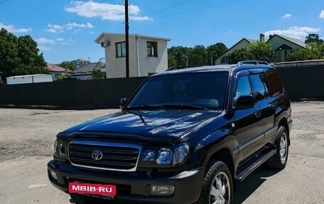 Toyota Land Cruiser 100 рестайлинг 2, 2005 год, 3 000 000 рублей, 3 фотография