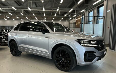 Volkswagen Touareg III, 2020 год, 6 600 000 рублей, 2 фотография