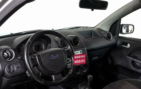 Ford Fiesta, 2005 год, 557 000 рублей, 17 фотография