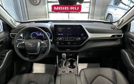 Toyota Highlander, 2023 год, 7 750 000 рублей, 25 фотография